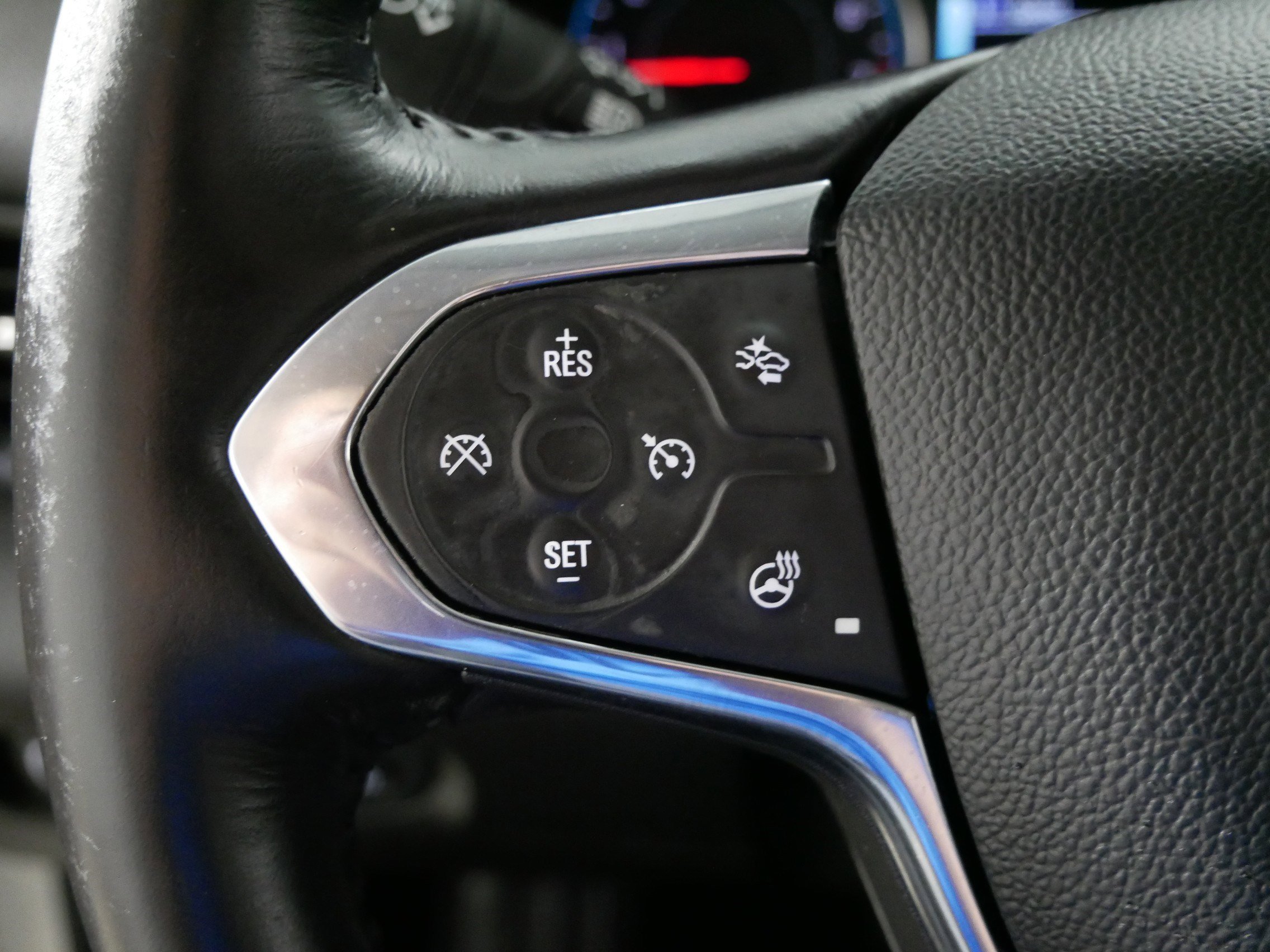 Used 2019 Chevrolet Traverse Premier AWD/4WD image 27