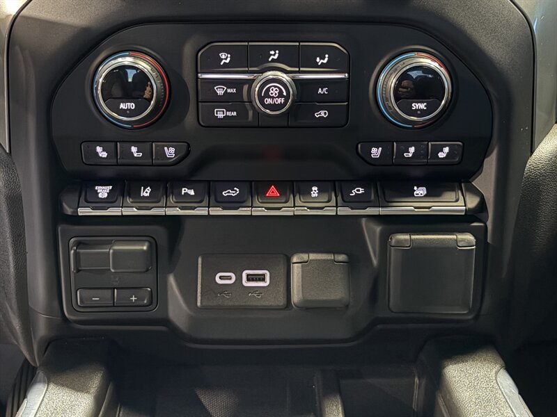 Used 2021 Chevrolet Silverado 2500 LTZ AWD/4WD image 26