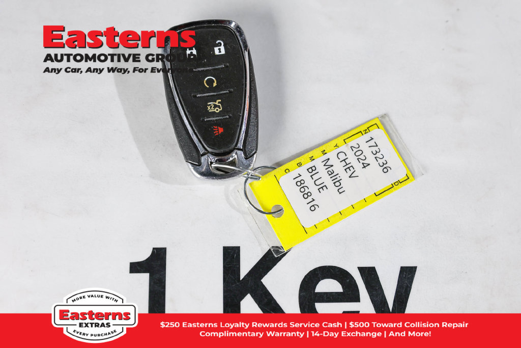 Used 2024 Chevrolet Malibu LT FWD image 28