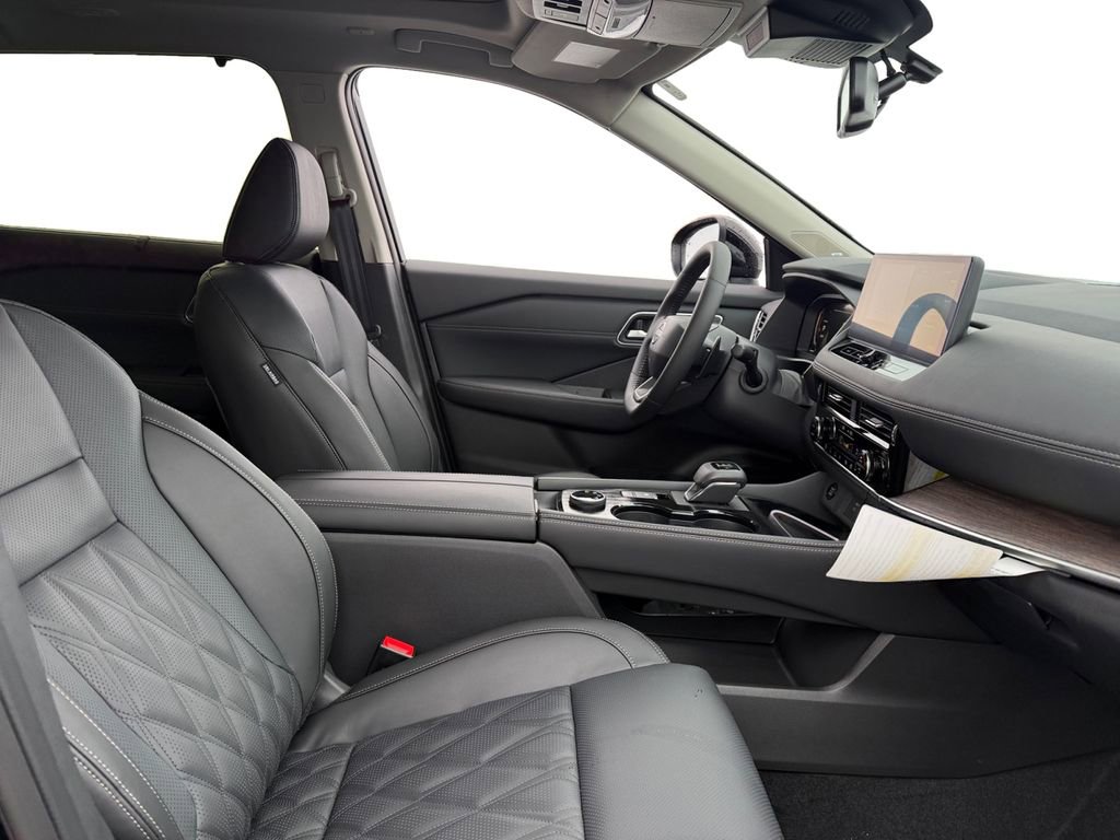 New 2026 Nissan Rogue Platinum image 15