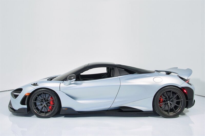 Used 2022 McLaren 765LT RWD image 5