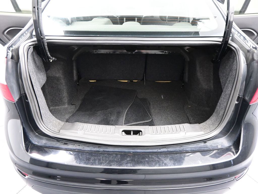 Used 2017 Ford Fiesta S image 22