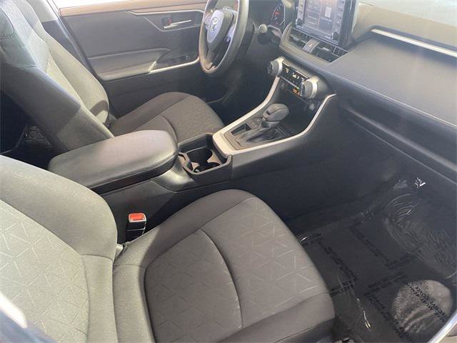 Certified 2021 Toyota RAV4 XLE w/ Convenience Package FWD image 33