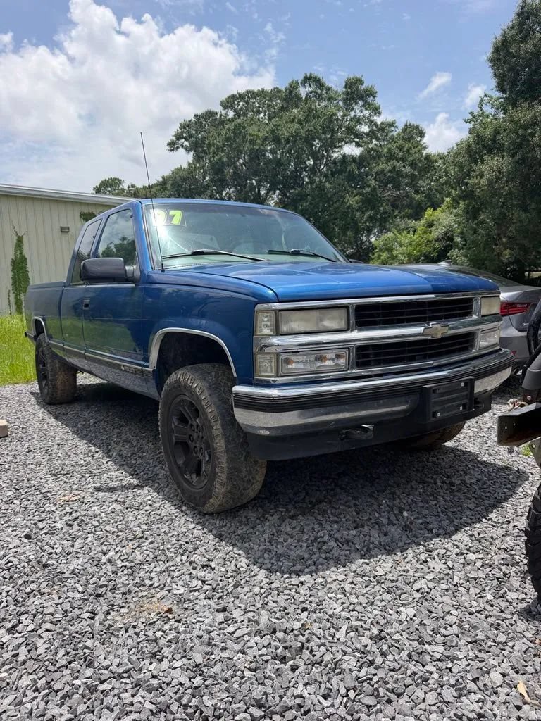 Used 1997 Chevrolet Silverado 1500 4x4 Extended Cab image 2