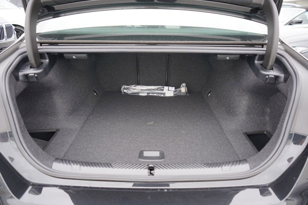 Used 2025 BMW i5 xDrive40 w/ M Sport Package image 21