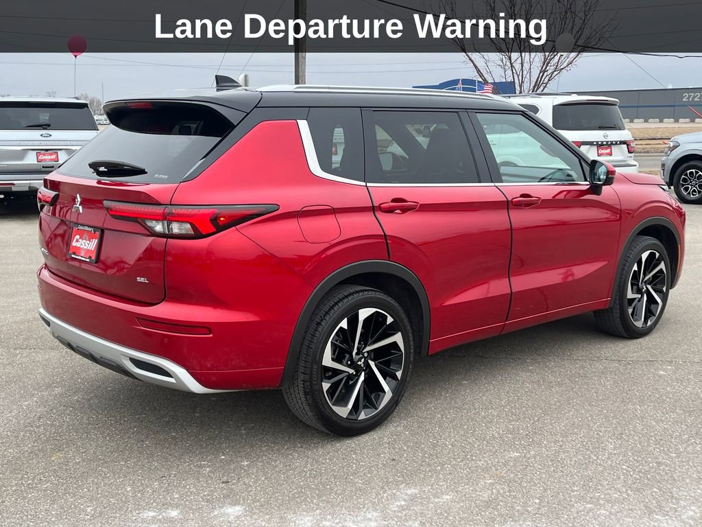 Used 2024 Mitsubishi Outlander SEL image 6