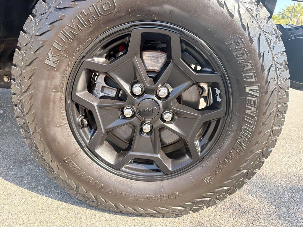 Used 2021 Jeep Gladiator Sport AWD/4WD image 18