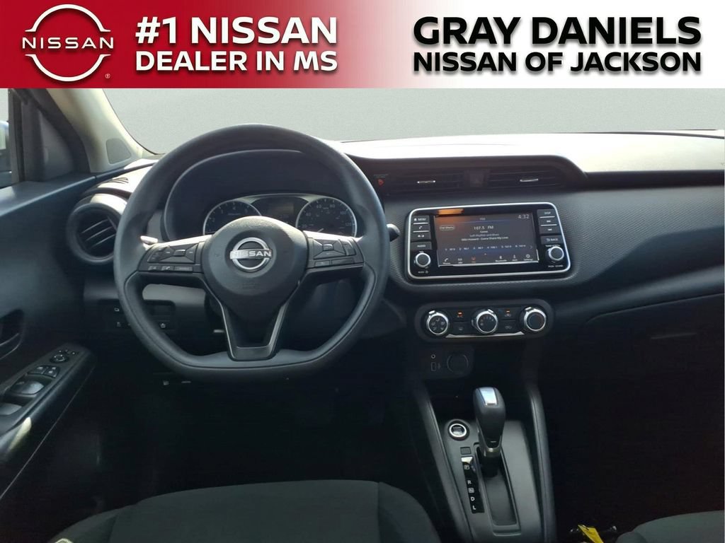 Certified 2025 Nissan Kicks Play S FWD image 10