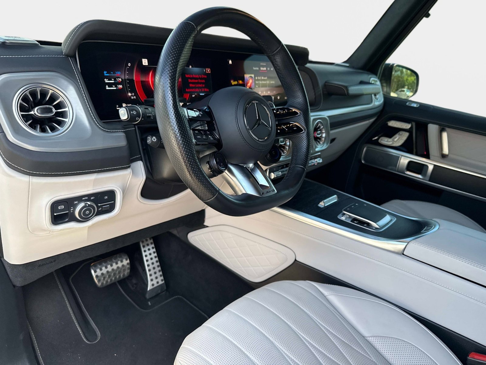 Used 2025 Mercedes-Benz G 63 AMG 4MATIC image 21