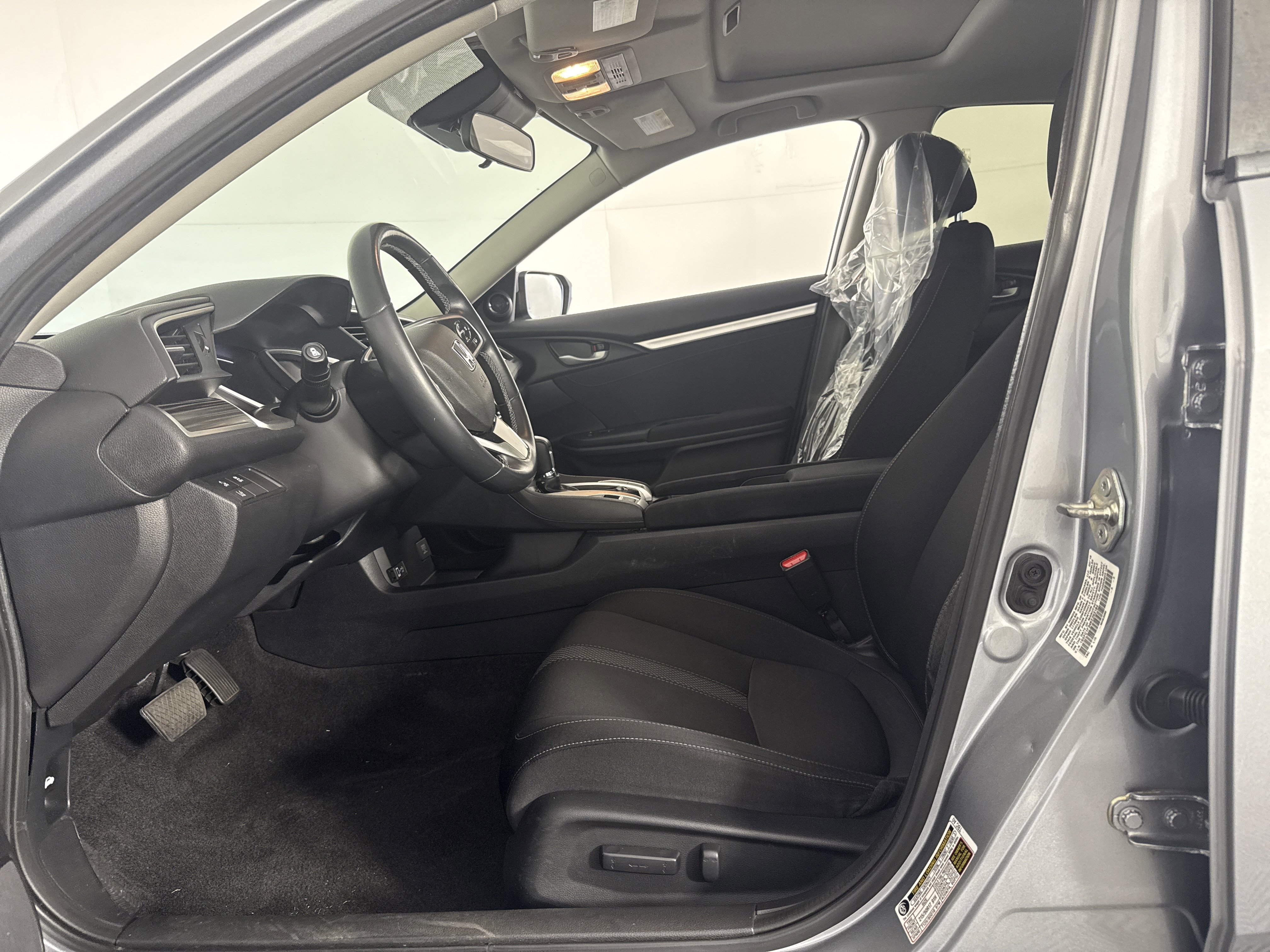 Certified 2019 Honda Civic EX image 16