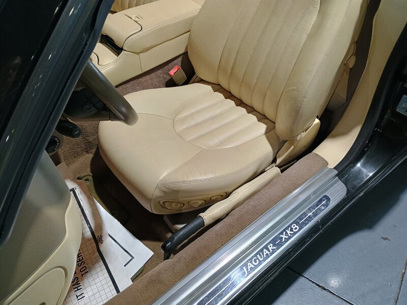 Used 1997 Jaguar XK8 Convertible image 14