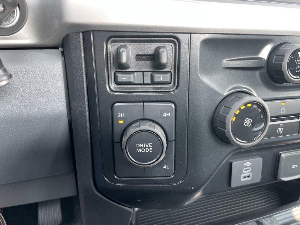 New 2025 Ford F550 4x4 Regular Cab Super Duty image 45