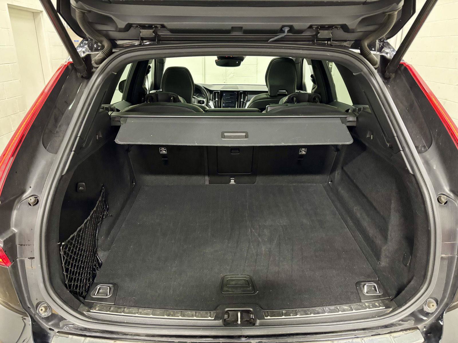 Used 2020 Volvo XC60 T5 Momentum AWD/4WD image 39
