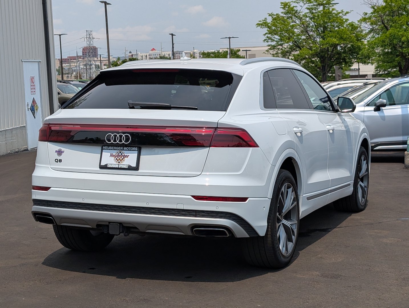 Used 2024 Audi Q8 Premium Plus AWD/4WD image 7