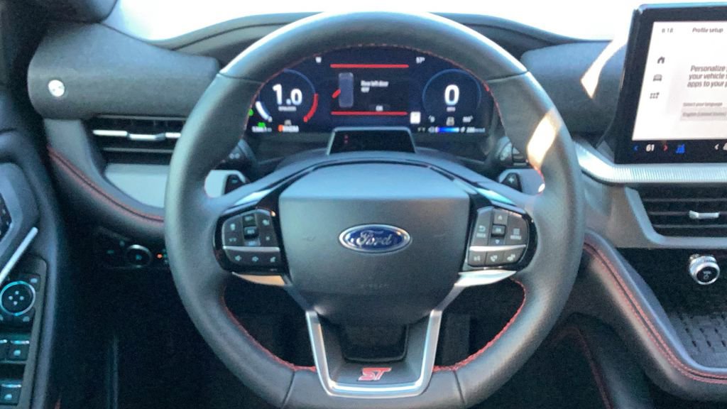 Used 2025 Ford Explorer ST image 19