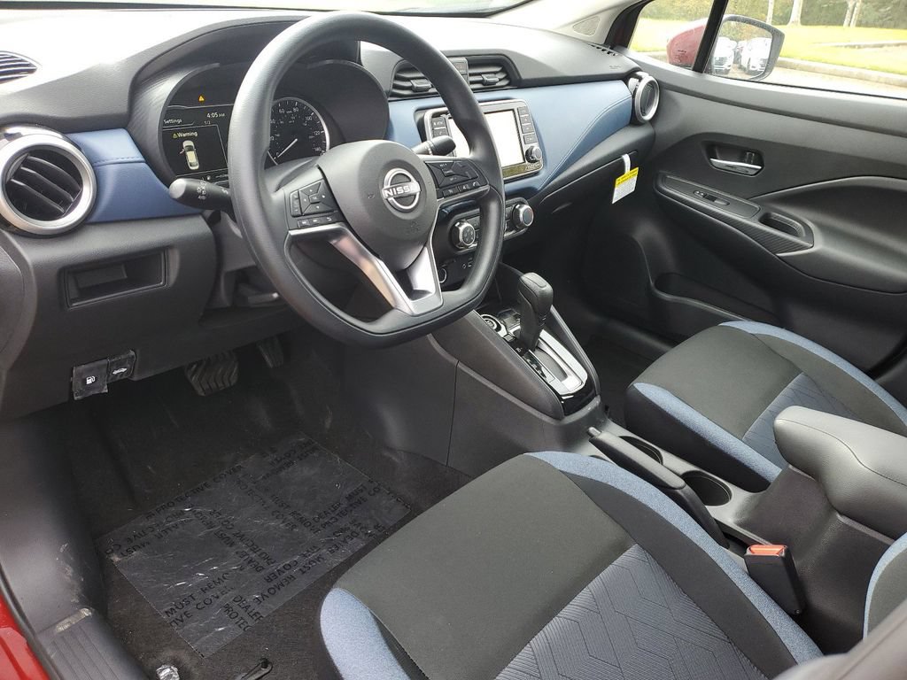 New 2025 Nissan Versa SV w/ Trunk Package FWD image 17