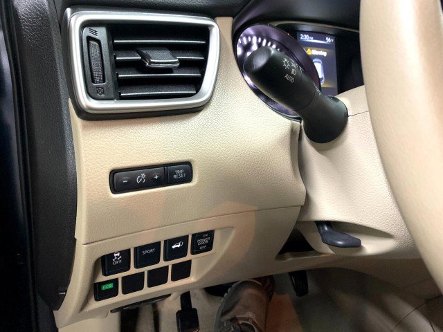 Used 2015 Nissan Rogue SL image 86