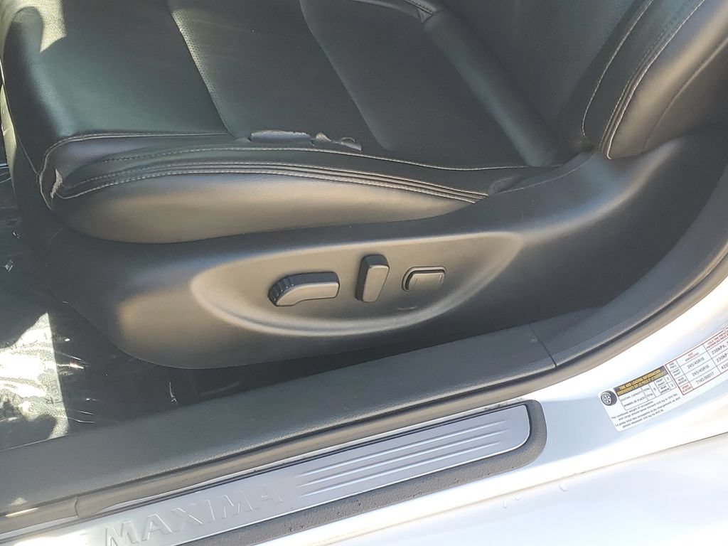 Used 2020 Nissan Maxima 3.5 SV w/ Floor Mat Group FWD image 23
