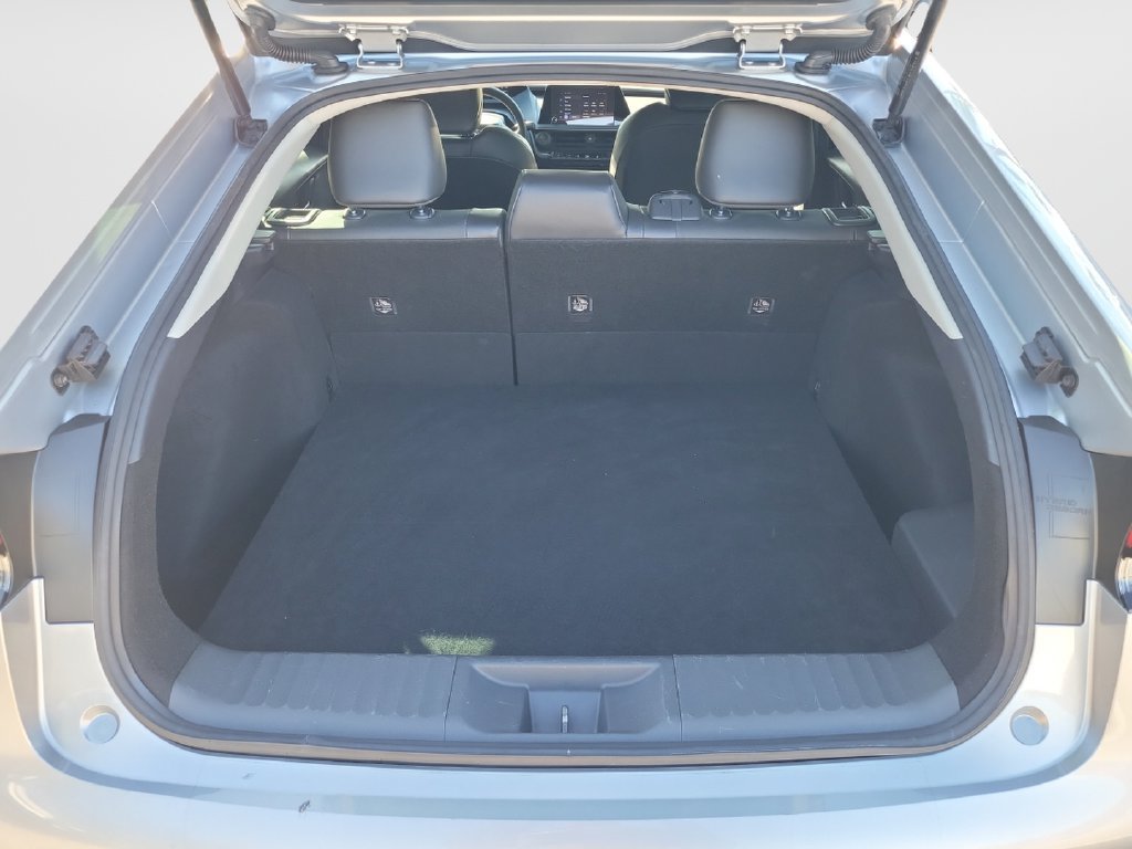 Used 2024 Toyota Prius XLE FWD image 9