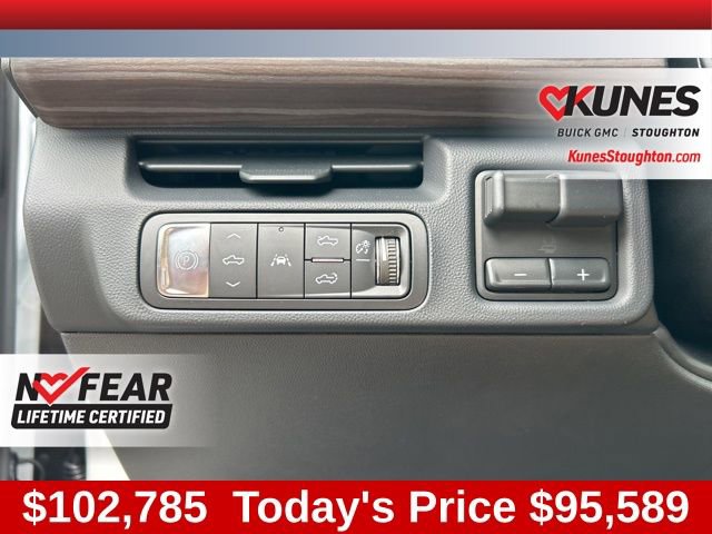 New 2025 GMC Sierra EV Denali image 25