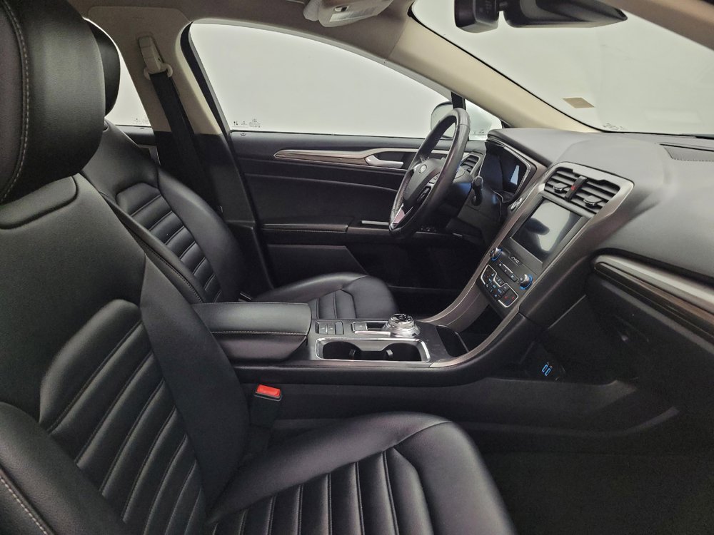 Used 2020 Ford Fusion SEL FWD image 21