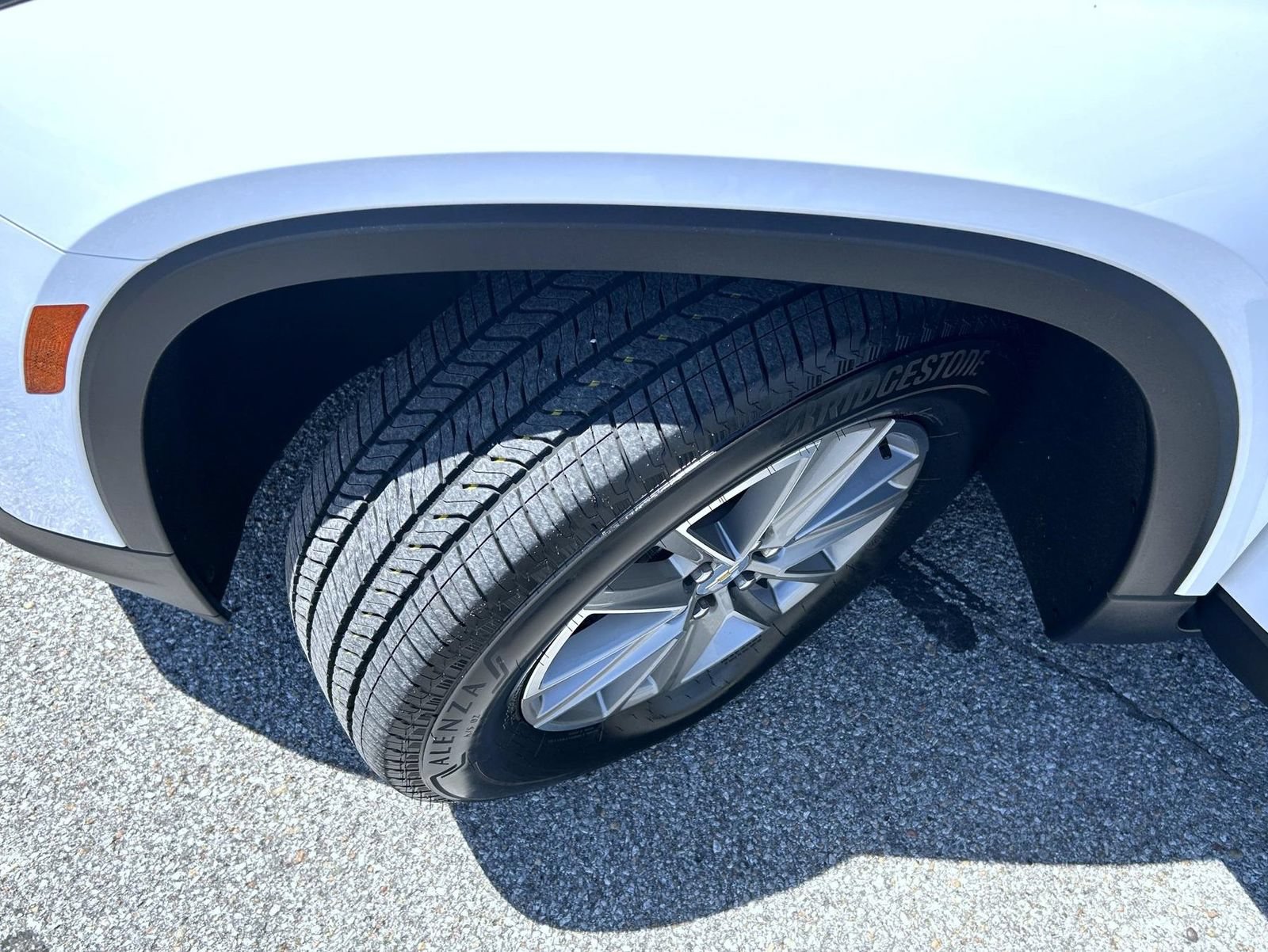 Certified 2023 Chevrolet Traverse LT w/ LPO, Floor Liner Package AWD/4WD image 26