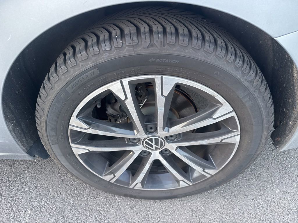 Used 2023 Volkswagen Jetta Sport image 8