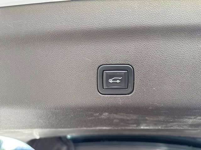 Used 2021 GMC Yukon SLT image 25