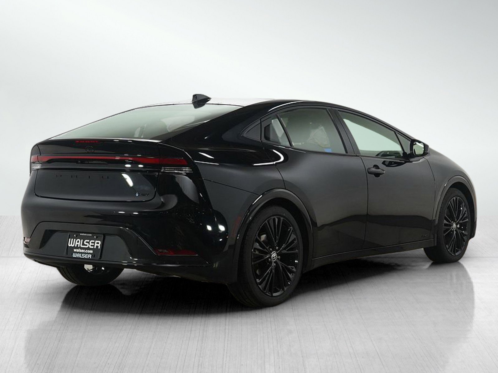 Used 2025 Toyota Prius AWD image 5