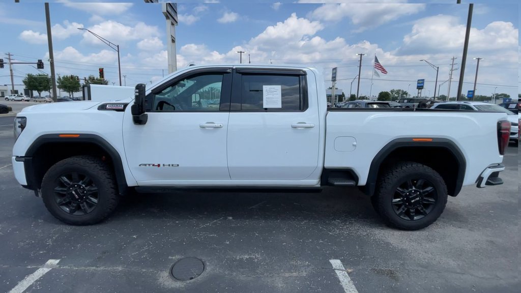 Used 2024 GMC Sierra 2500 AT4 w/ AT4 Premium Plus Package AWD/4WD image 7
