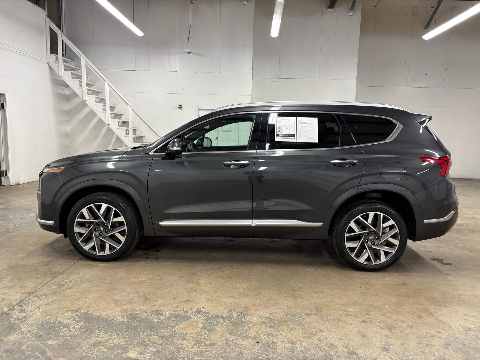 Certified 2023 Hyundai Santa Fe Calligraphy AWD/4WD image 4