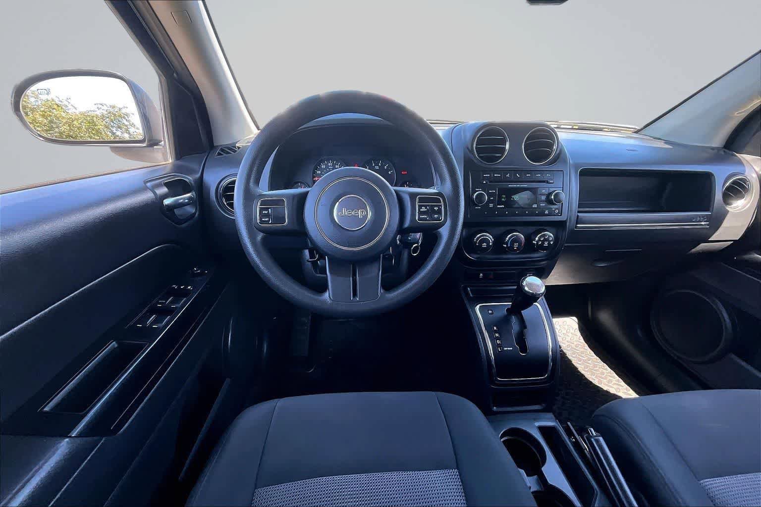Used 2012 Jeep Compass Sport AWD/4WD image 15