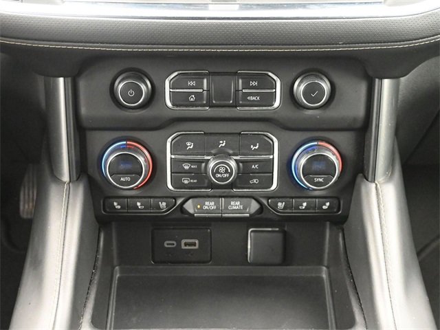 Used 2023 Chevrolet Suburban Premier image 22