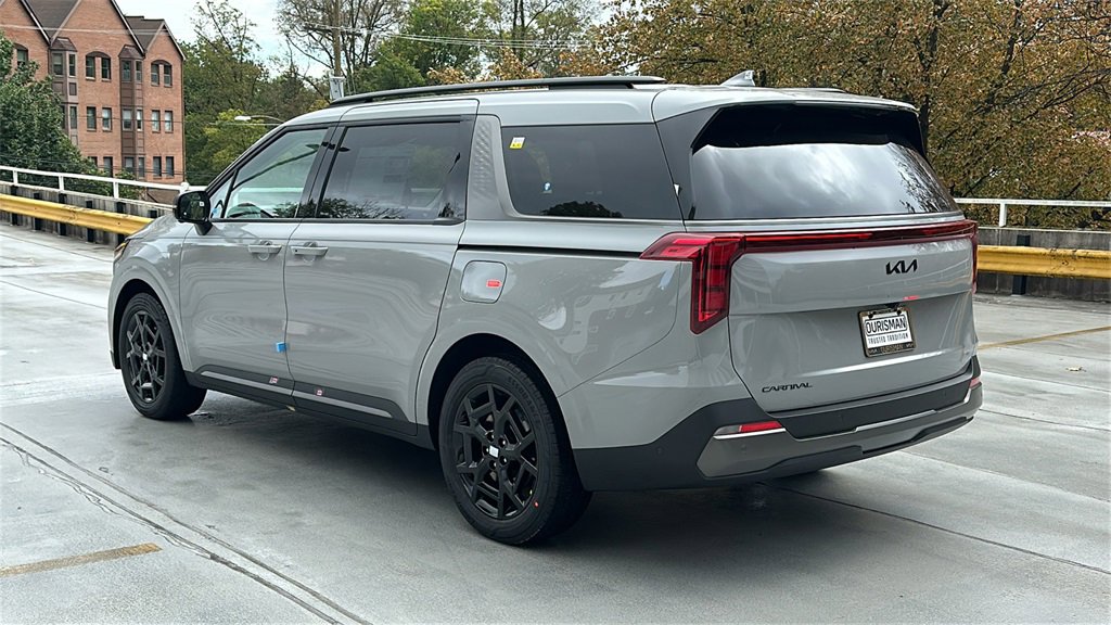 New 2026 Kia Carnival SX image 3