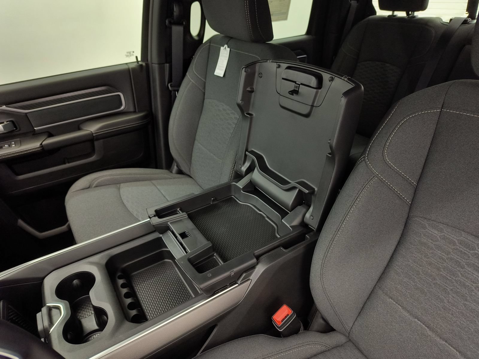 New 2026 RAM 3500 Big Horn AWD/4WD image 28