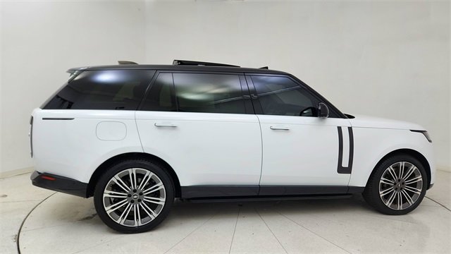 Used 2023 Land Rover Range Rover Long Wheelbase Autobiography image 6