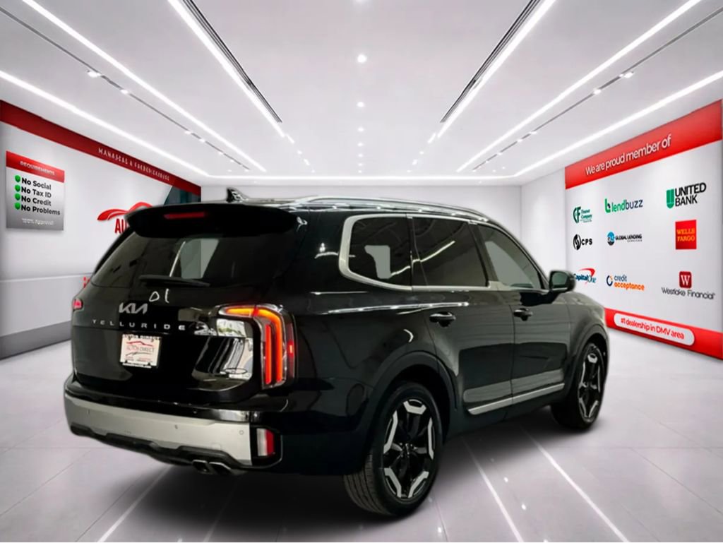 Used 2024 Kia Telluride EX image 8