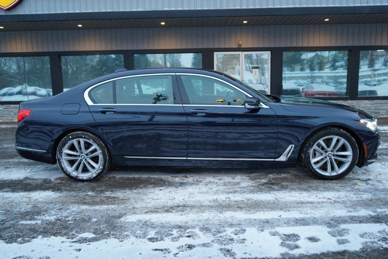 Used 2018 BMW 750i xDrive image 4