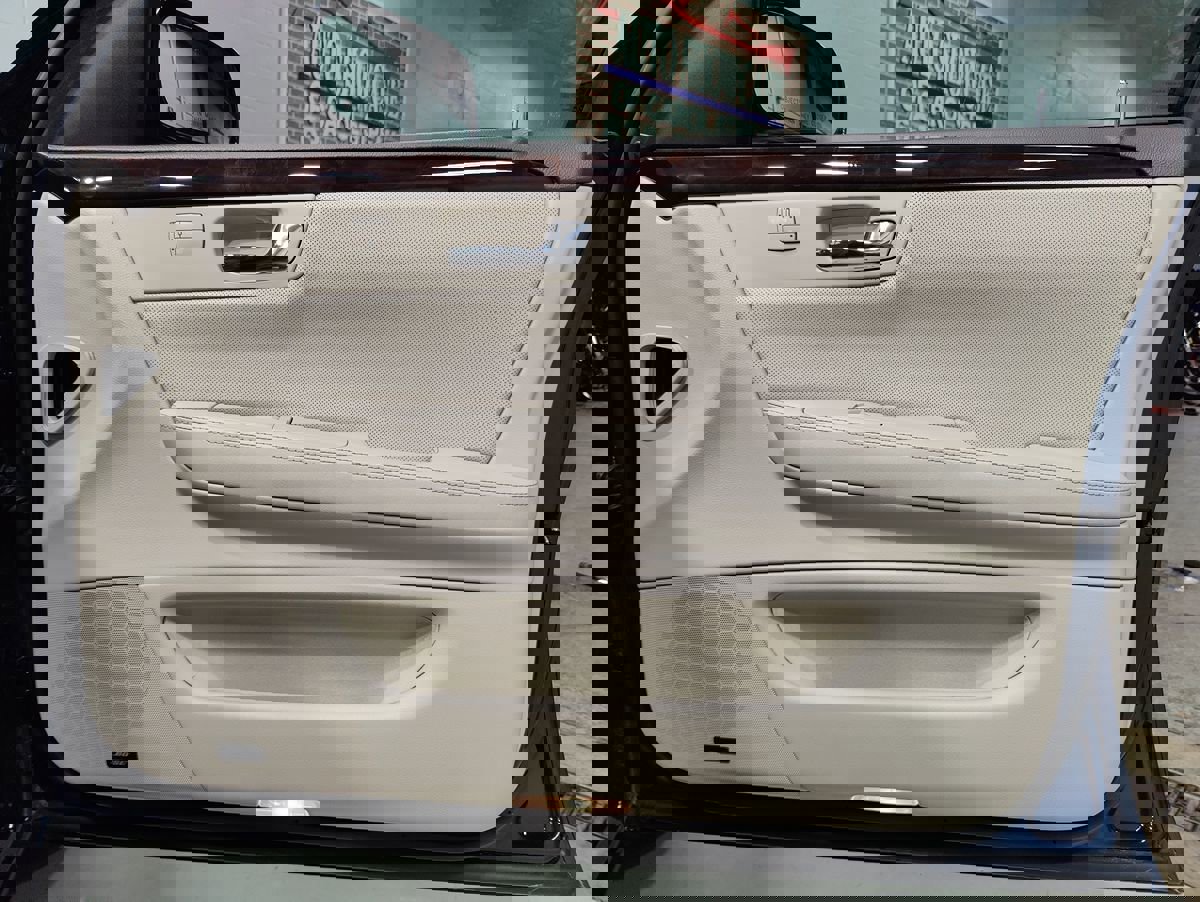 Used 2007 Cadillac DTS Performance image 10