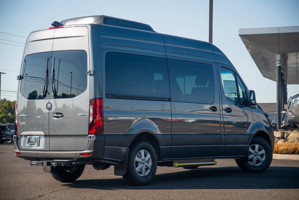 New 2025 Mercedes-Benz Sprinter 2500 image 9