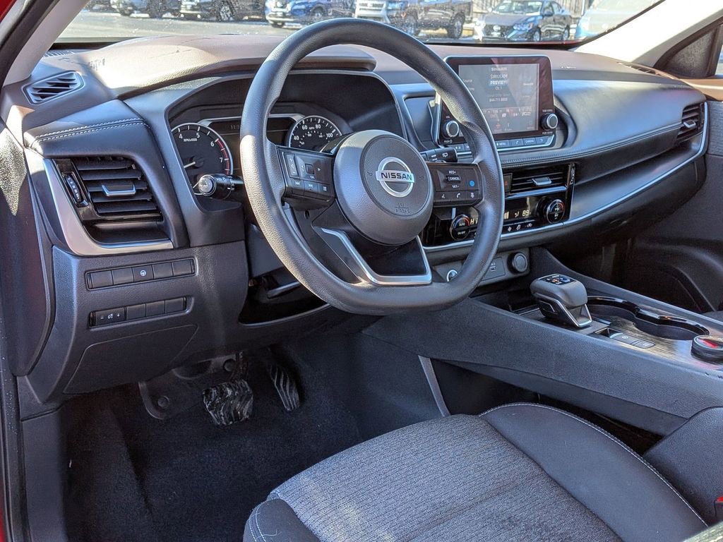 Used 2021 Nissan Rogue SV image 10