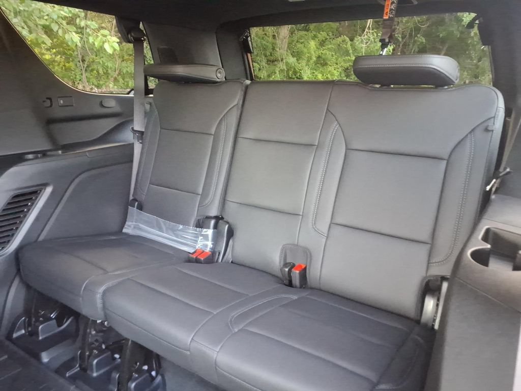 New 2026 Chevrolet Tahoe LT w/ Comfort Package AWD/4WD image 17