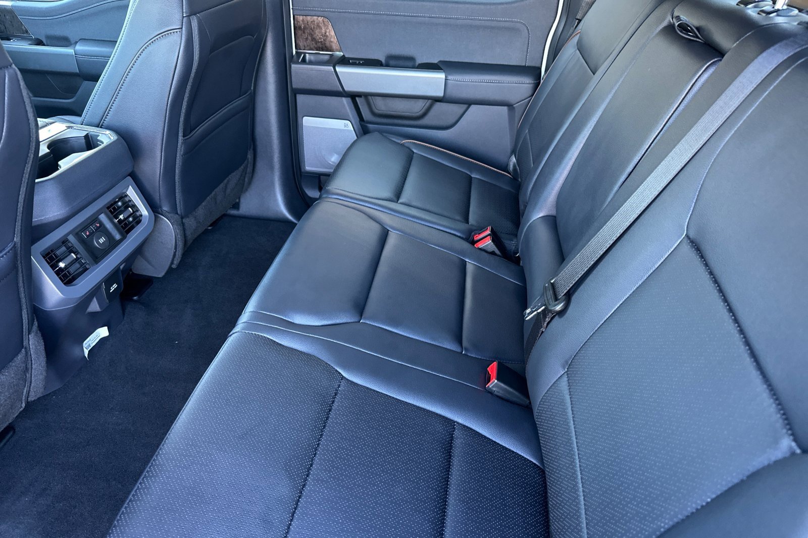 New 2026 Ford F250 Lariat w/ Black Appearance Package image 12