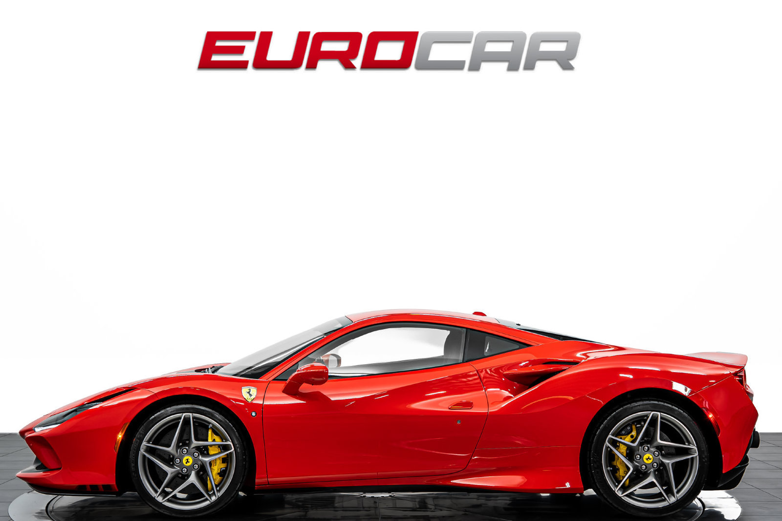 Used 2022 Ferrari F8 Tributo RWD image 2