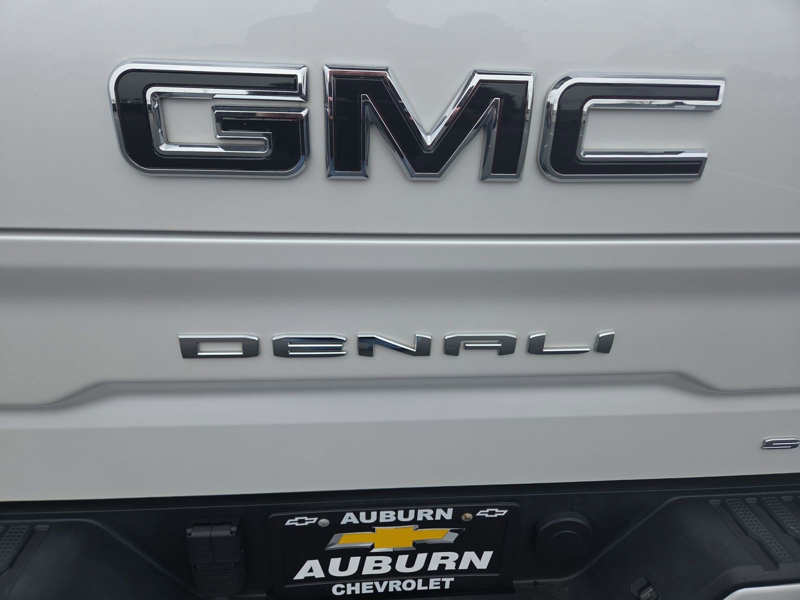 Used 2021 GMC Sierra 1500 Denali w/ Denali Ultimate Package image 32
