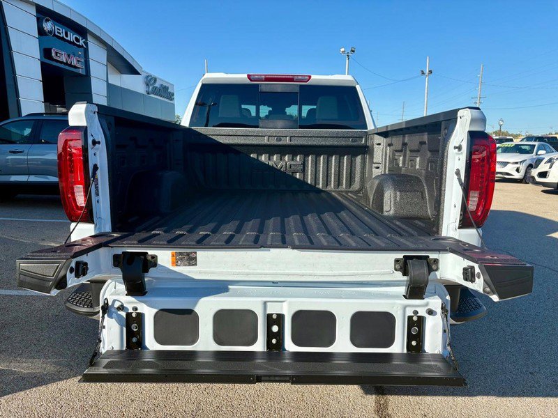 New 2026 GMC Sierra 1500 SLT w/ SLT Premium Plus Package image 5