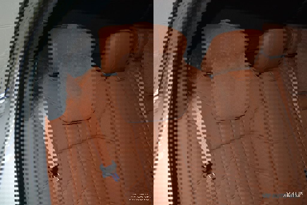 Used 2024 BMW i7 eDrive50 image 24