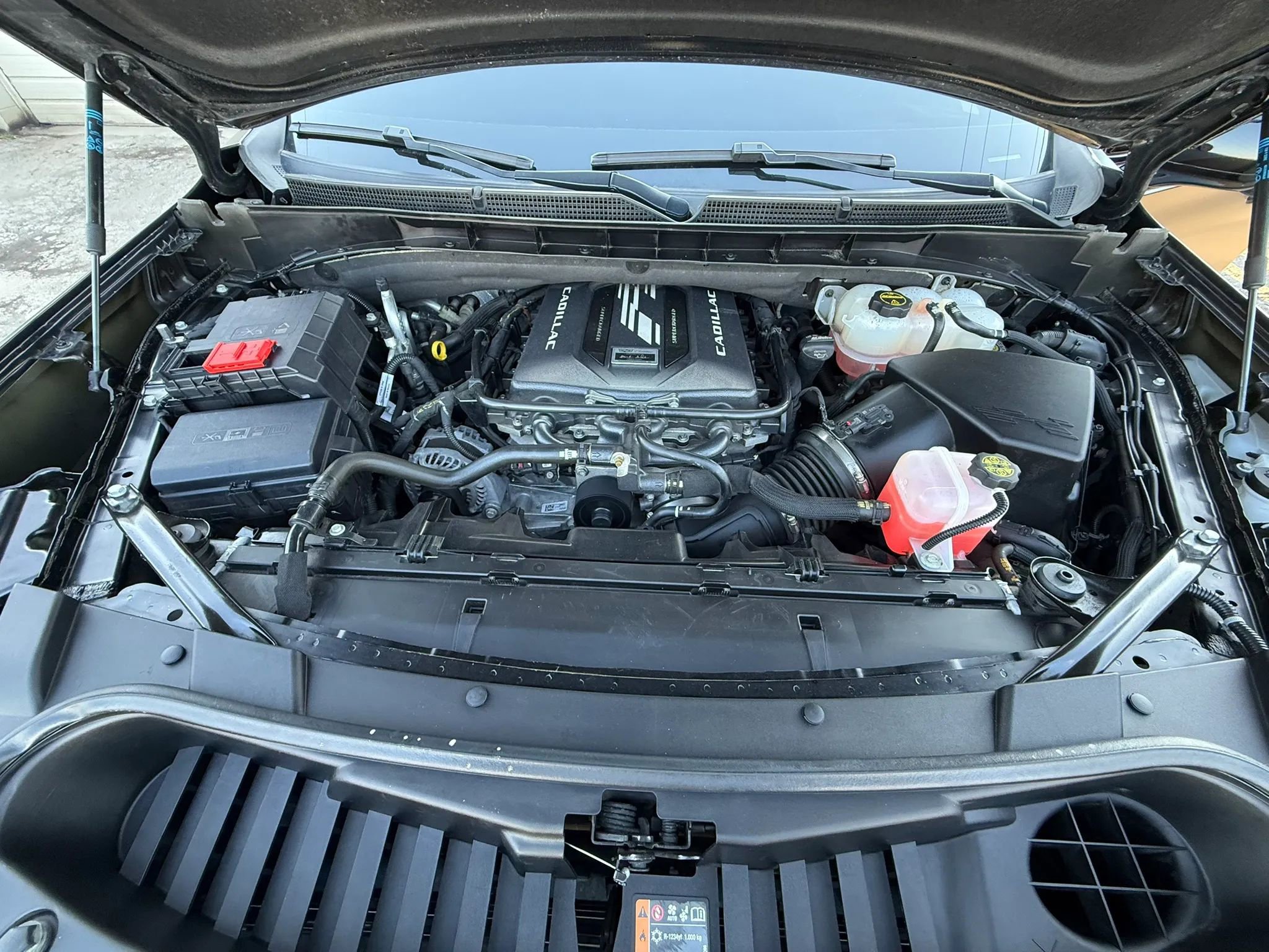 Used 2024 Cadillac Escalade ESV V image 25