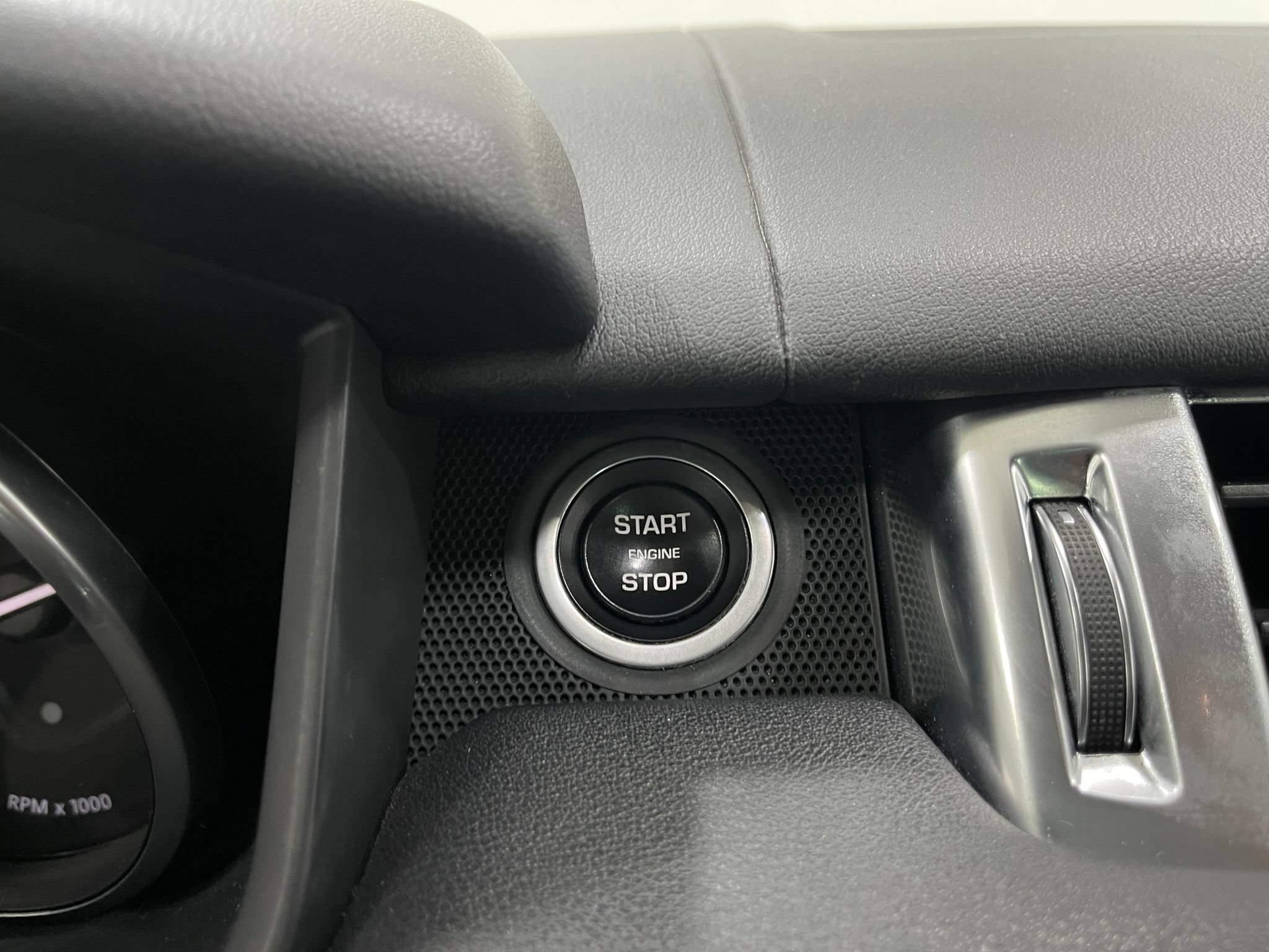 Used 2017 Land Rover Range Rover Sport HSE AWD/4WD image 21