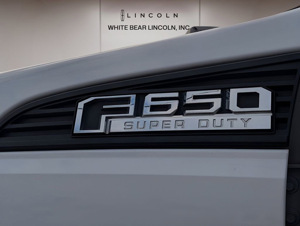 Used 2022 Ford F650 2WD Regular Cab Super Duty image 27